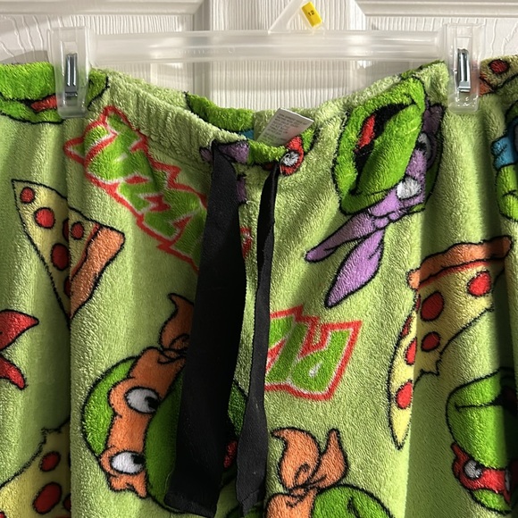 Size 2X TMNT pajamas - Picture 3 of 3